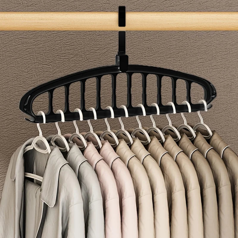 Folding hanger